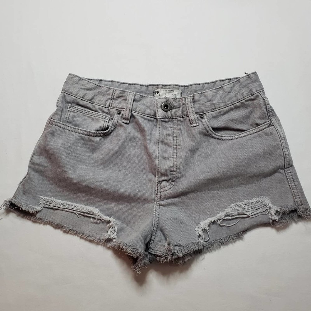 FREE PEOPLE Distressed Ripped Button Fly Shorts Gray Size 28 Very Good Condition